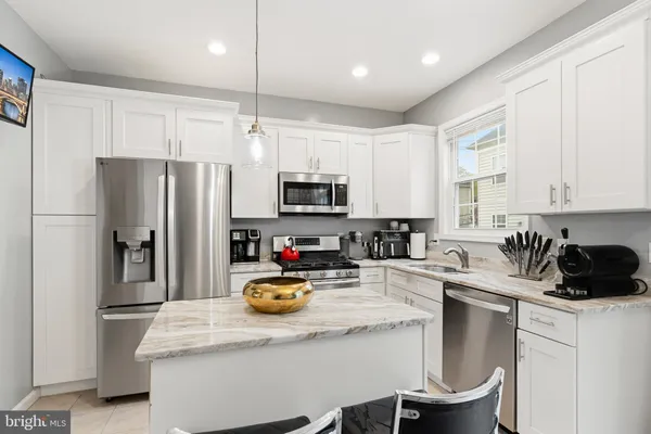 $3,500 | 4285 South Capitol Street Southwest, Washington, DC 20032