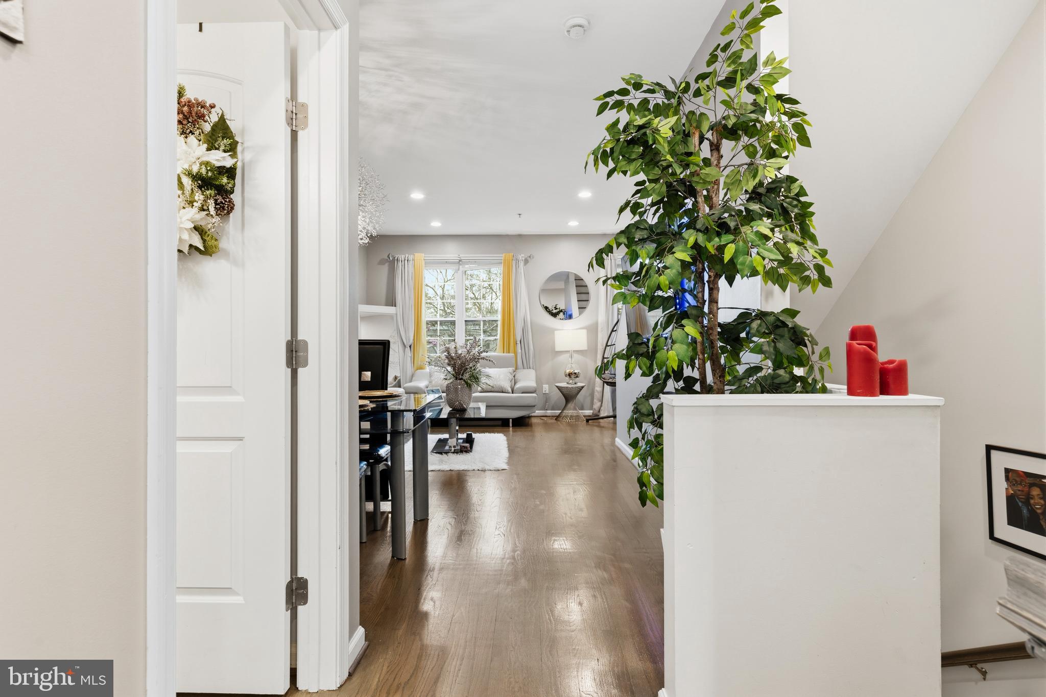 4285 South Capitol Street Southwest Washington, DC 20032 - Photo 7 of 24 an entryway of a house and living room