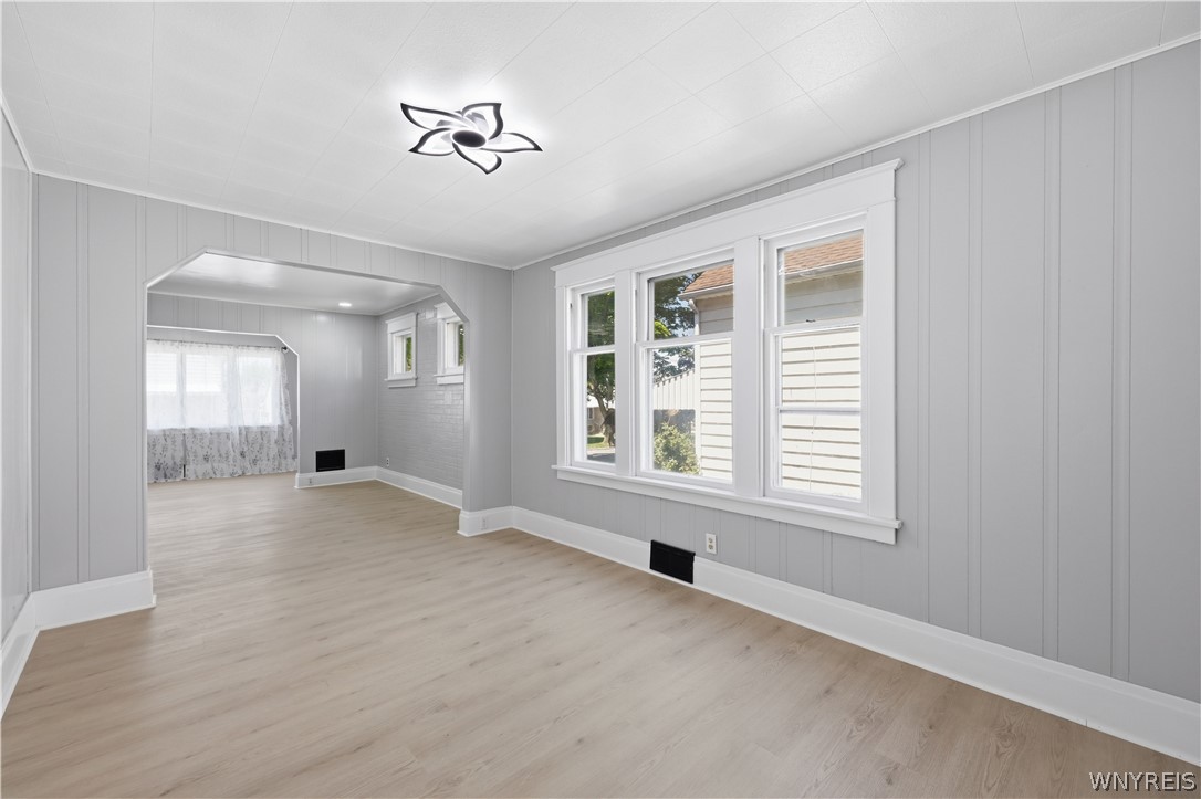 129 Ridge Park Avenue Buffalo, NY 14211 - Photo 14 of 47