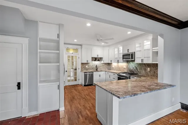 $549,900 | 739 Radcliffe Avenue, University City, MO 63130