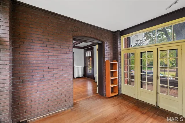 $549,900 | 739 Radcliffe Avenue, University City, MO 63130