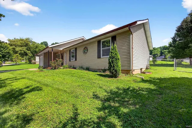 $249,900 | 342 Briarwood Lane, Ellettsville, IN 47429