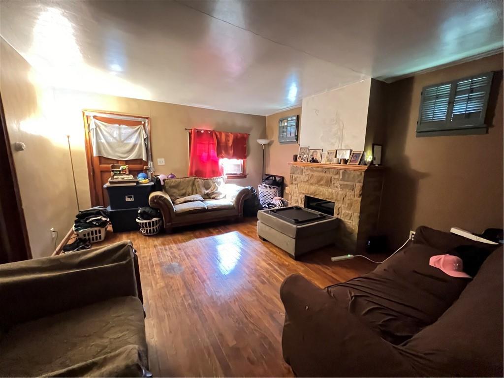 442 East Washington Street Rochester, PA 15074 - Photo 5 of 23 a living room with furniture and a flat screen tv