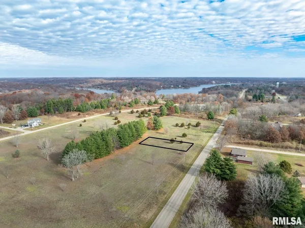 $5,000 | 247 Lakeview Road South, Dahinda, IL 61428