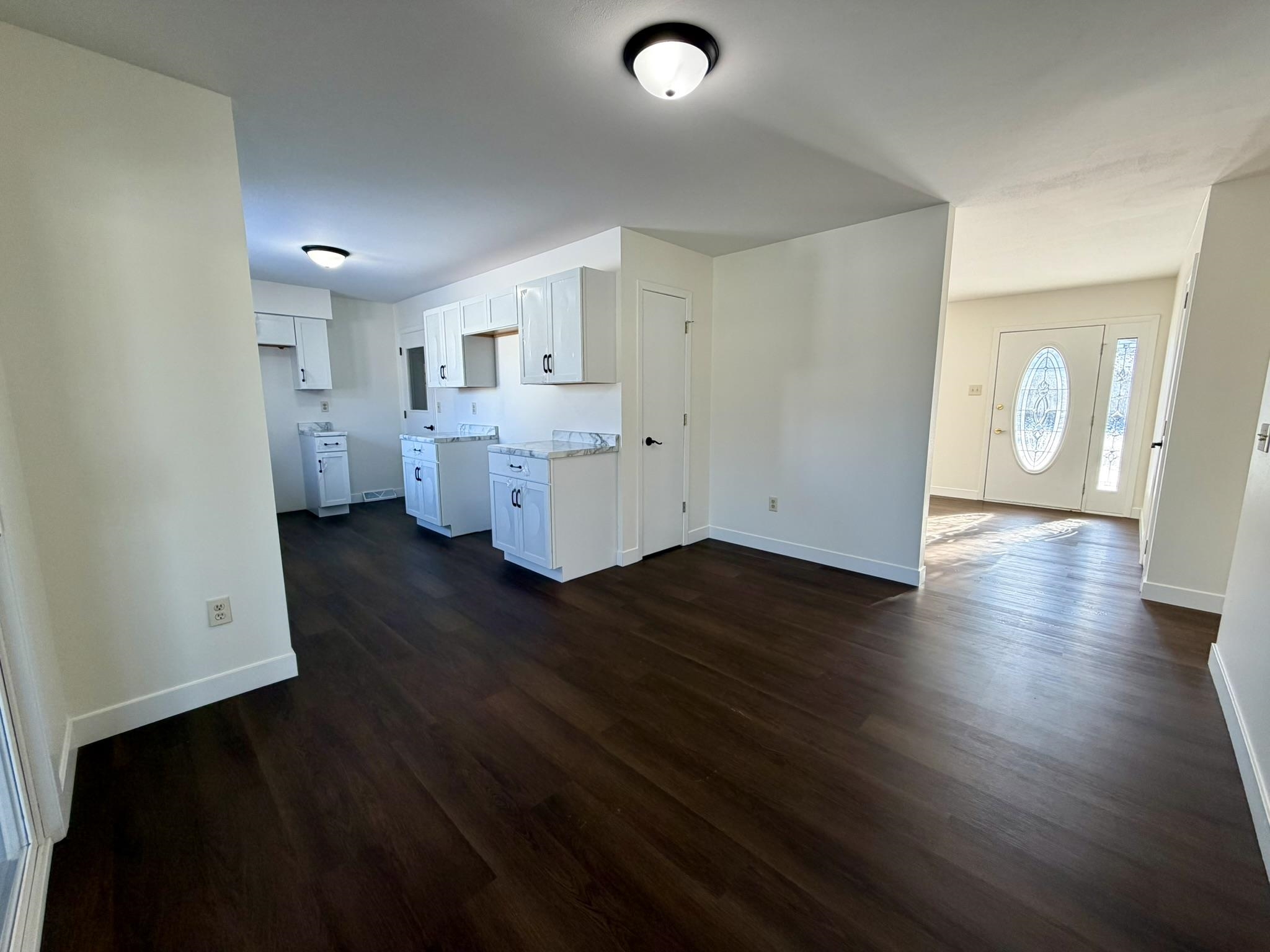 207 Cedar Avenue Brodhead, WI 53520 - Photo 11 of 35