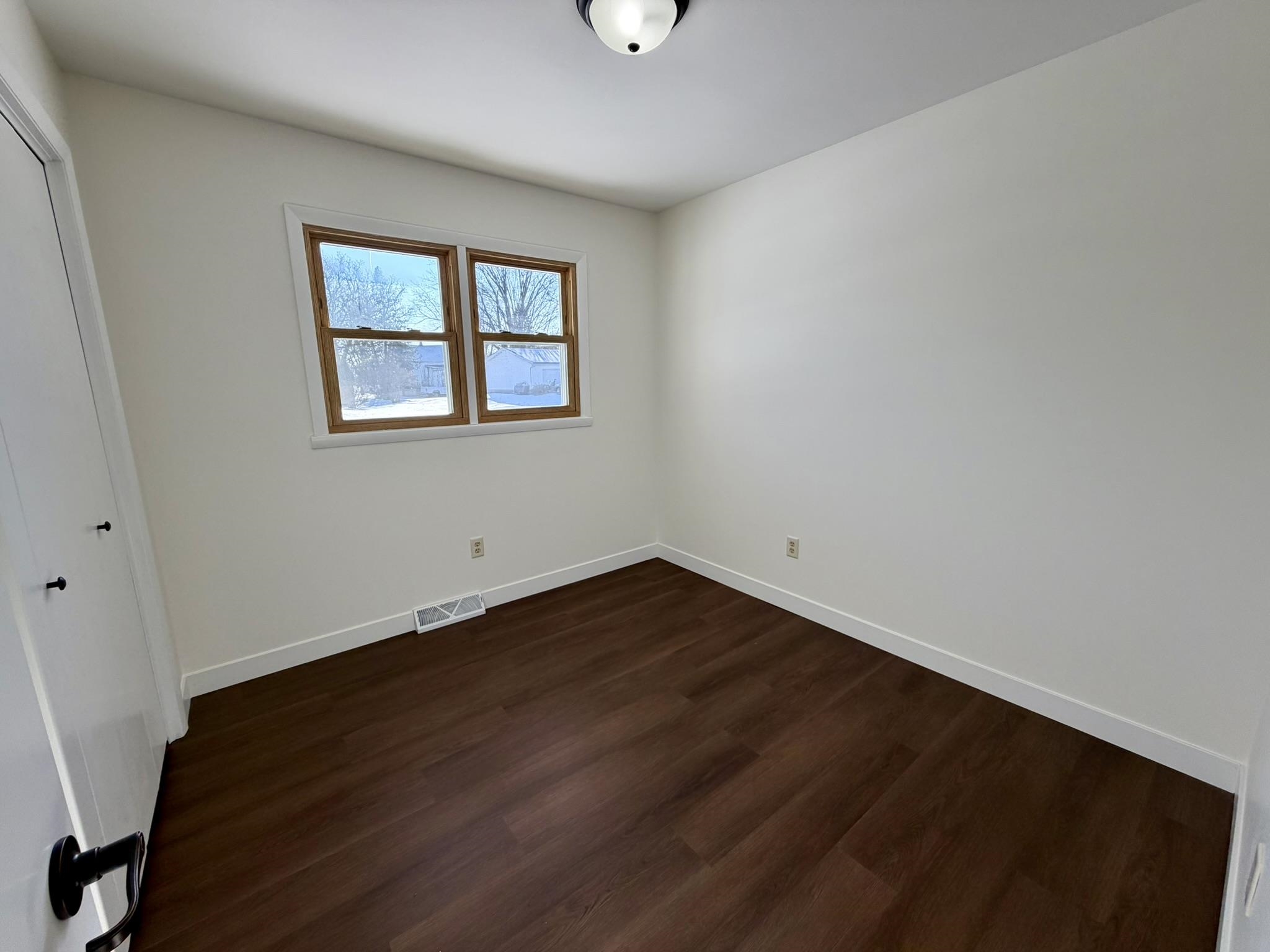 207 Cedar Avenue Brodhead, WI 53520 - Photo 19 of 35