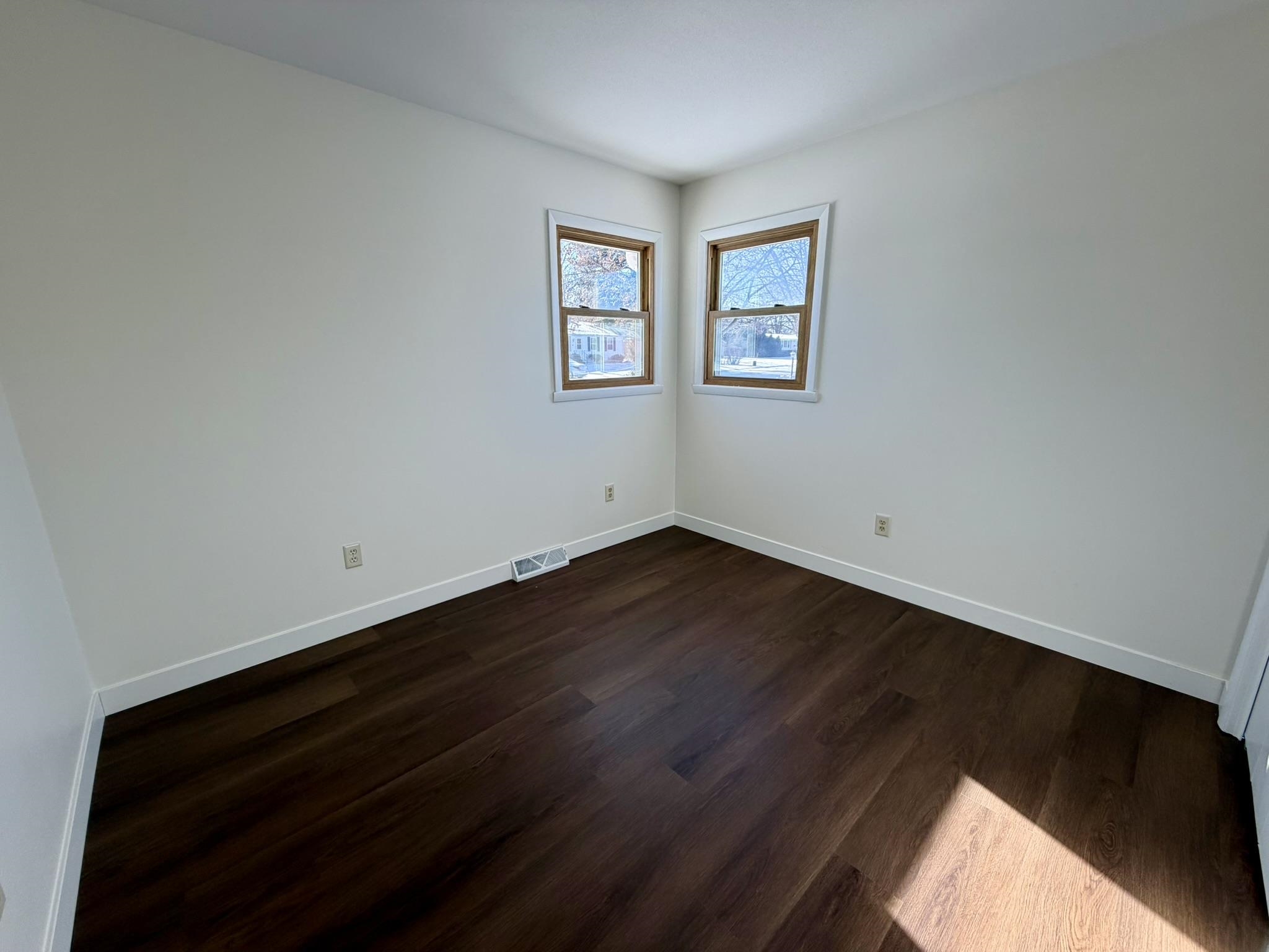 207 Cedar Avenue Brodhead, WI 53520 - Photo 23 of 35