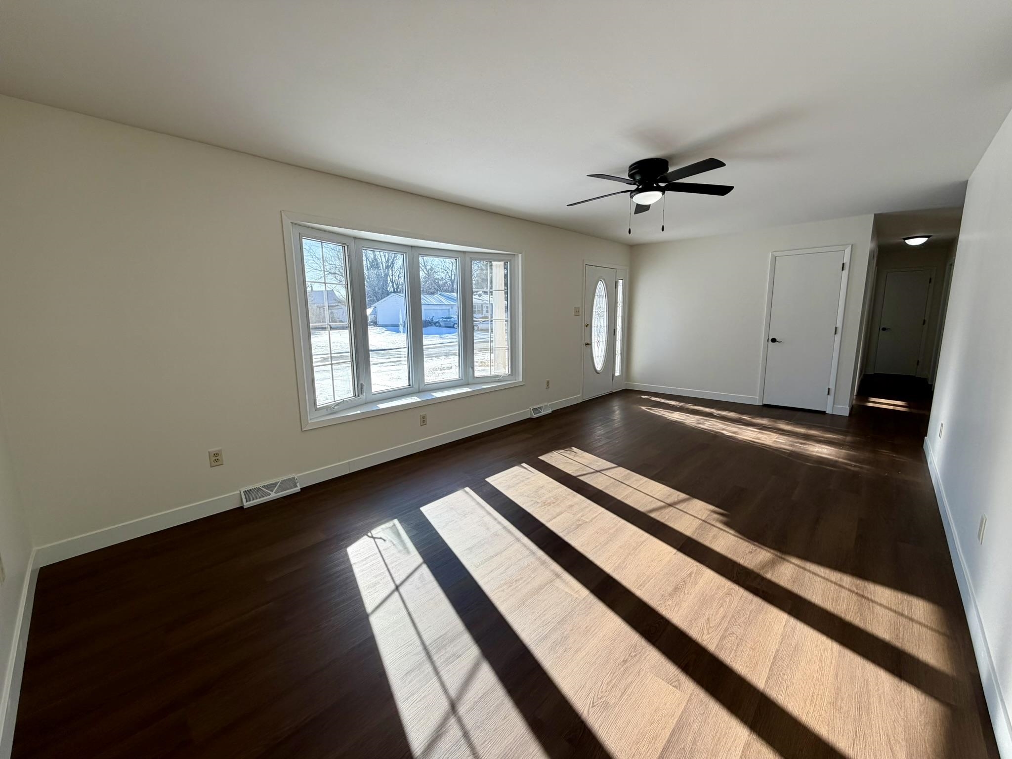 207 Cedar Avenue Brodhead, WI 53520 - Photo 6 of 35