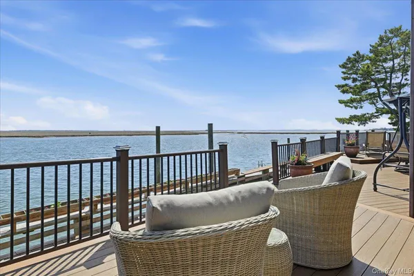 $1,350,000 | 648 Nassau Avenue, Freeport, NY 11520