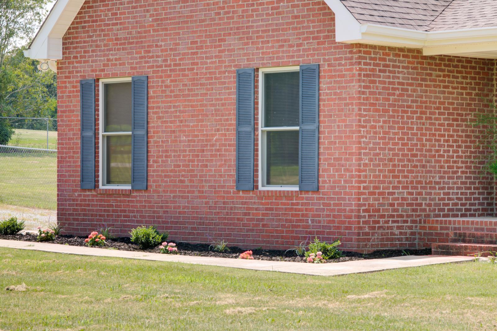 1051 Old Hopewell Road Castalian Springs, TN 37031 - Photo 4 of 25 Gallery Image 4