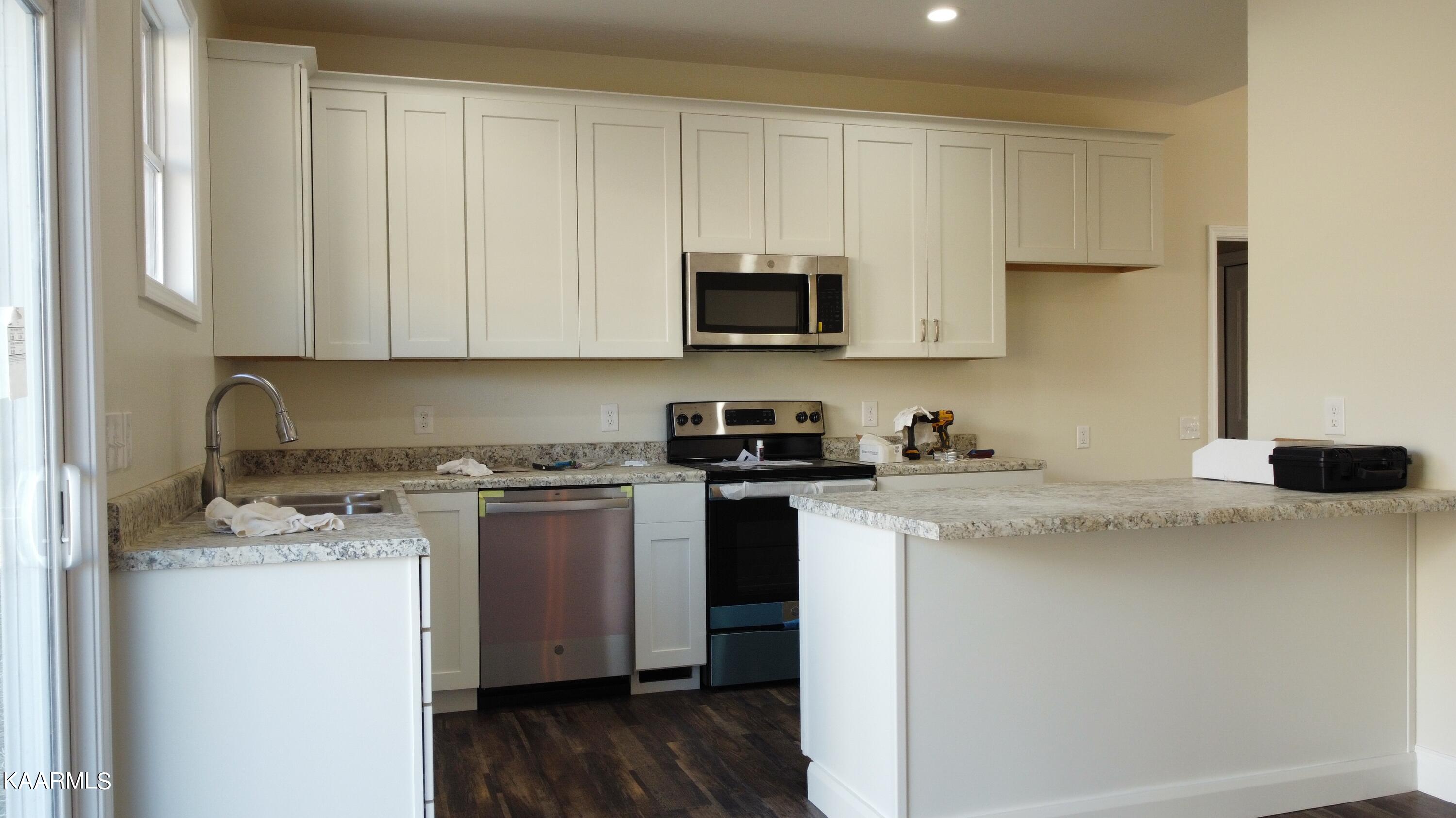 128 Dixon Lane Rutledge, TN 37861 - Photo 12 of 29 71EA29B6-AFDD-4E3E-B145-32E435156AFC