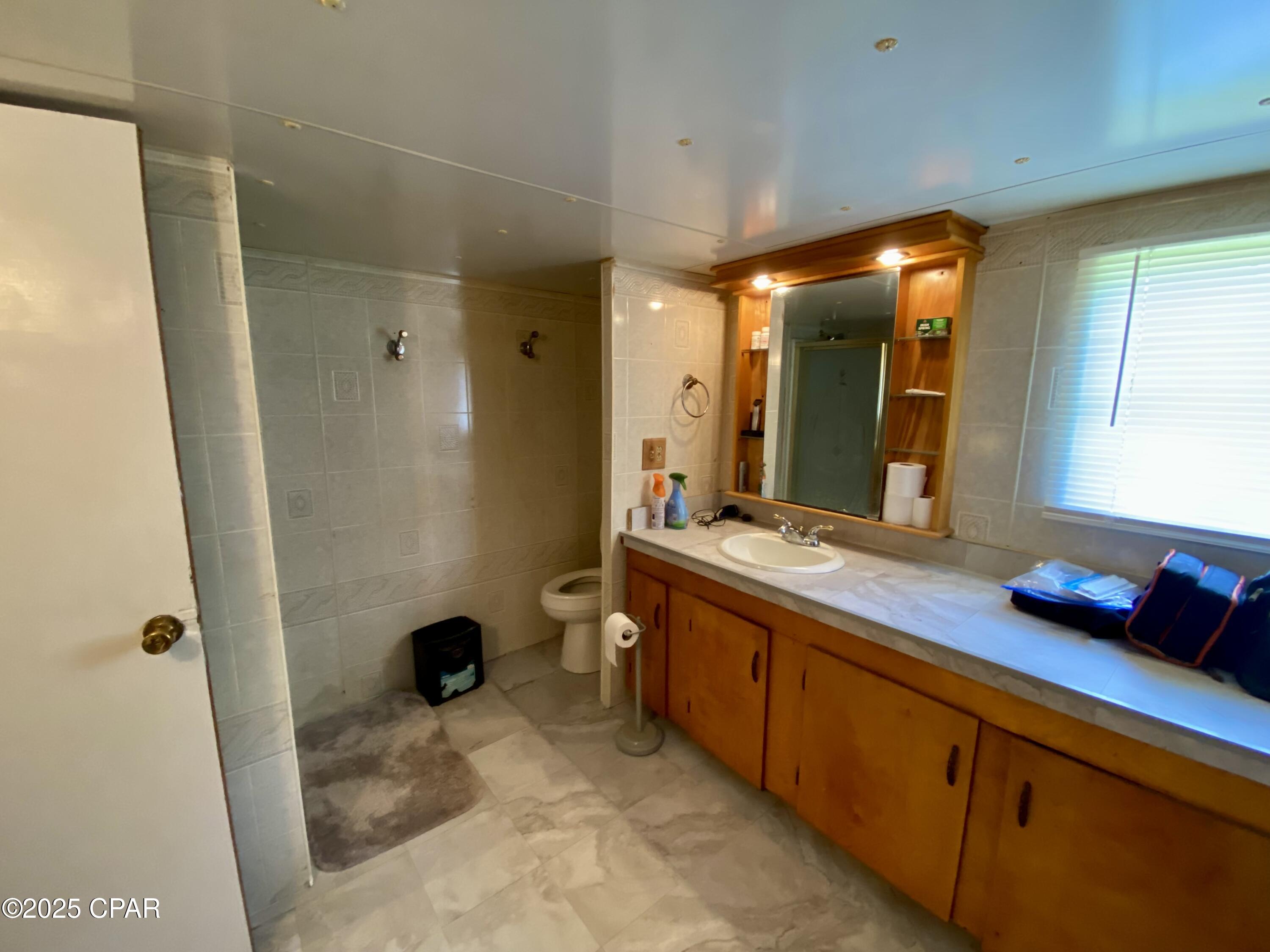 6913 Broadway Street Grand Ridge, FL 32442 - Photo 14 of 39 Gallery Image 14