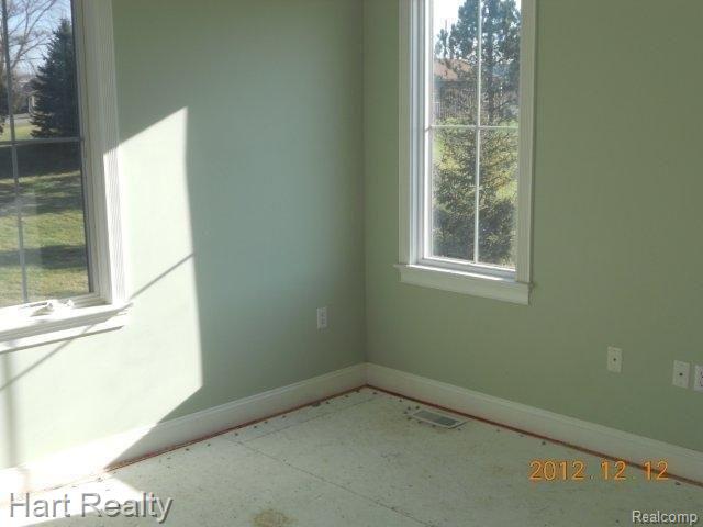 180 South Elba Road Lapeer, MI 48446 - Photo 9 of 20 DSCN9987.jpg