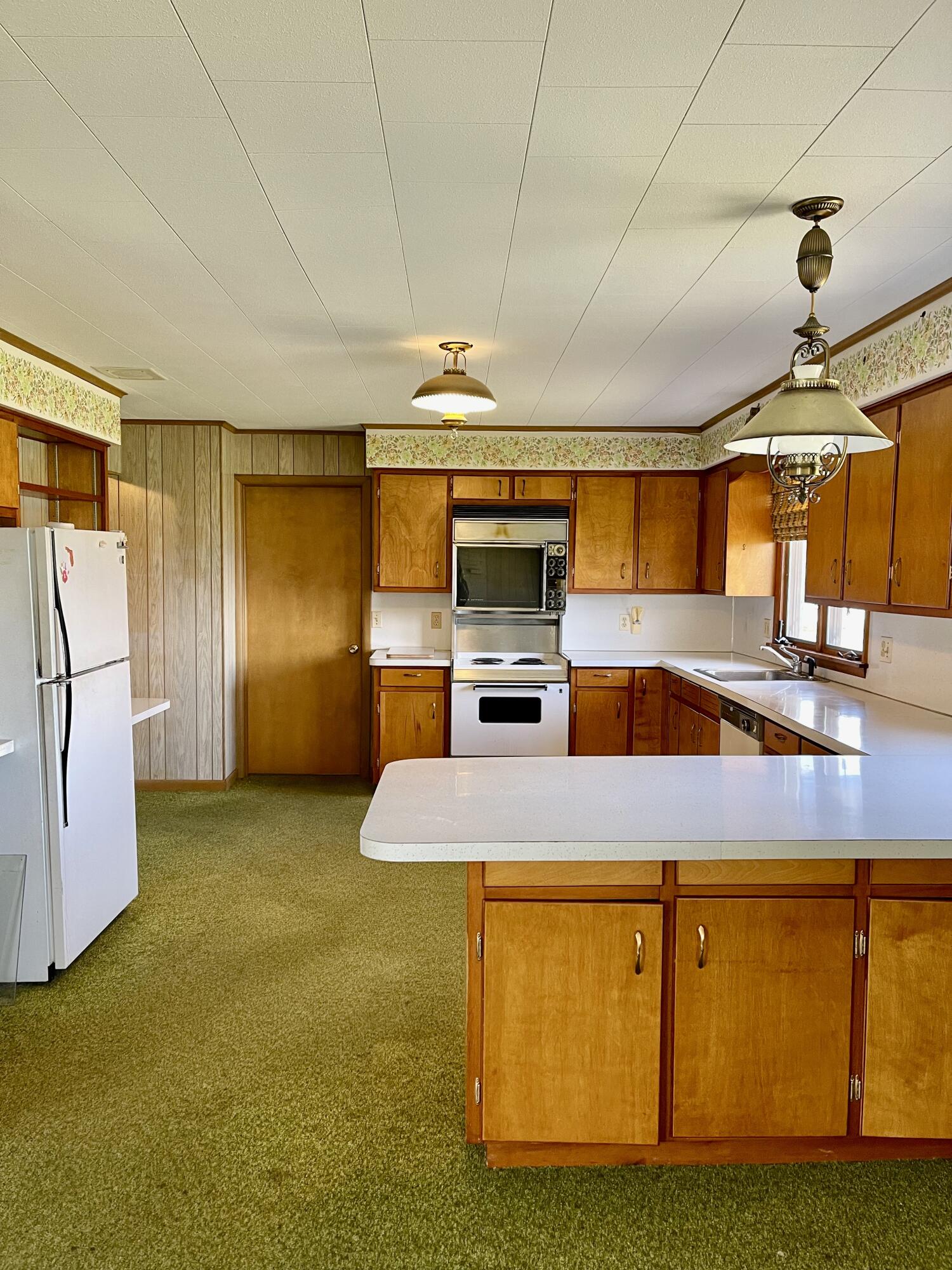 8703 Bayview Road Onekama, MI 49675 - Photo 11 of 25 Kitchen