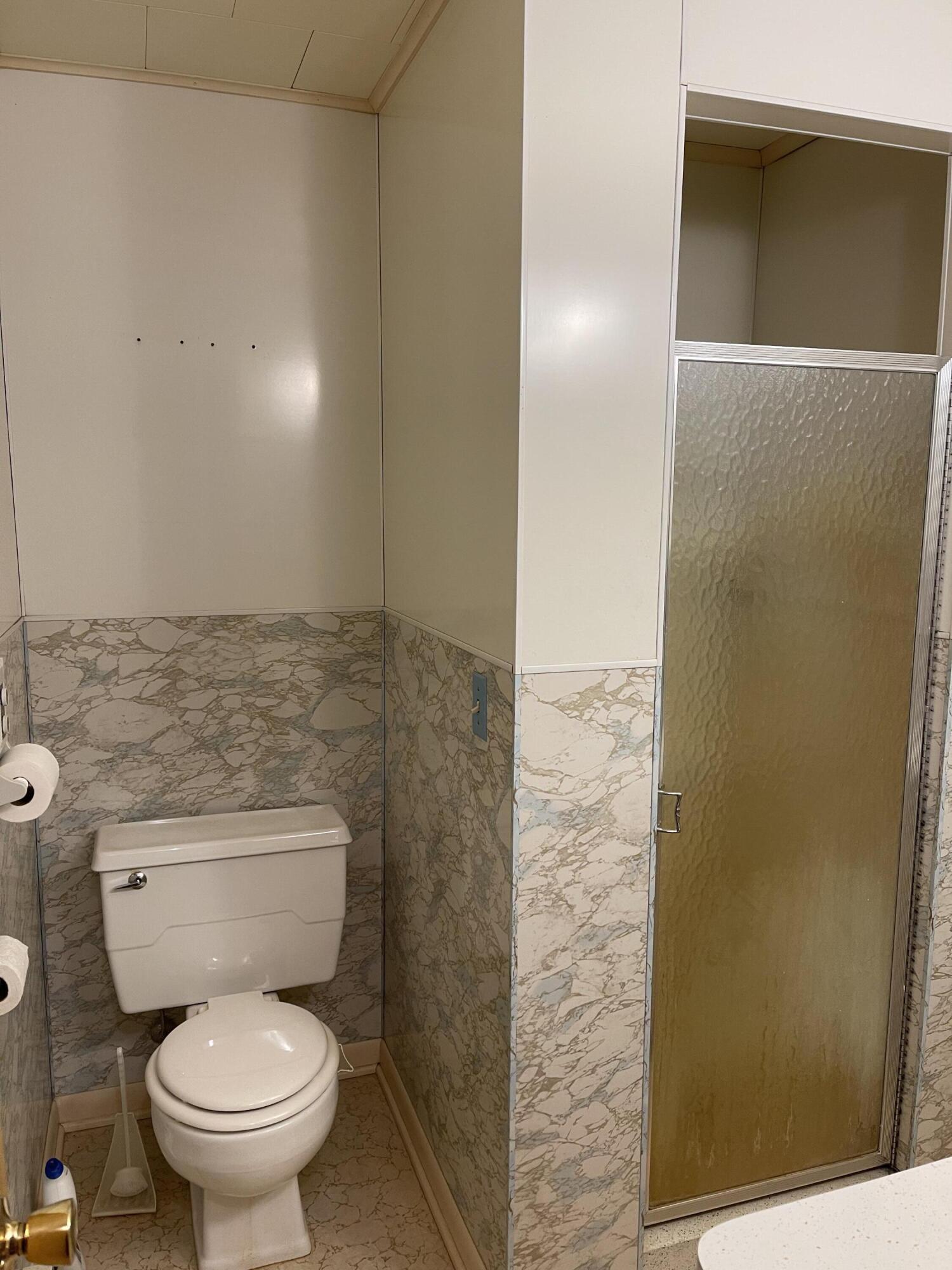 8703 Bayview Road Onekama, MI 49675 - Photo 19 of 25 Upper Bathroom