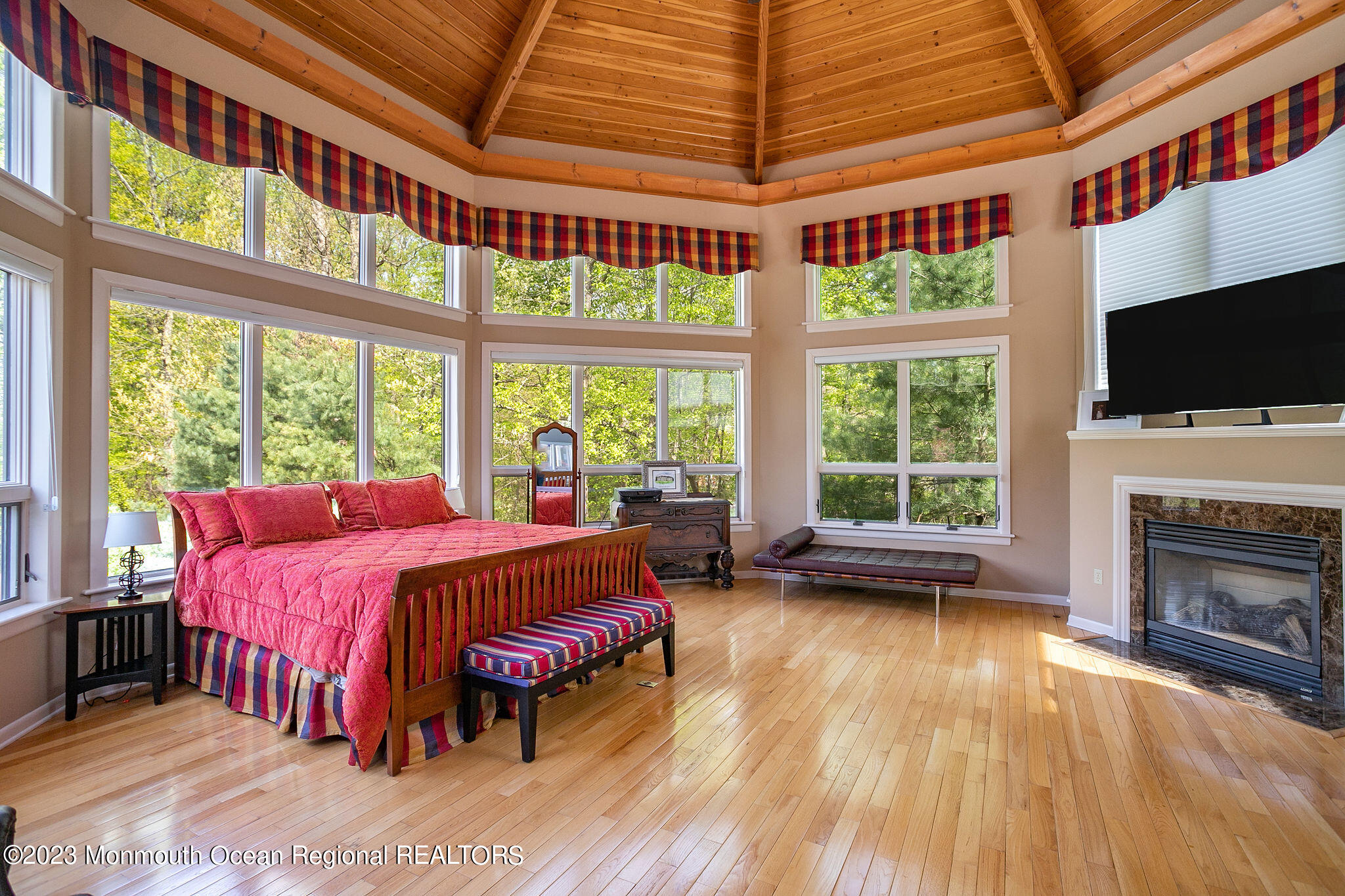 9 Laurel Drive Wrightstown, NJ 08562 - Photo 26 of 66 a bed room with a bed and a television