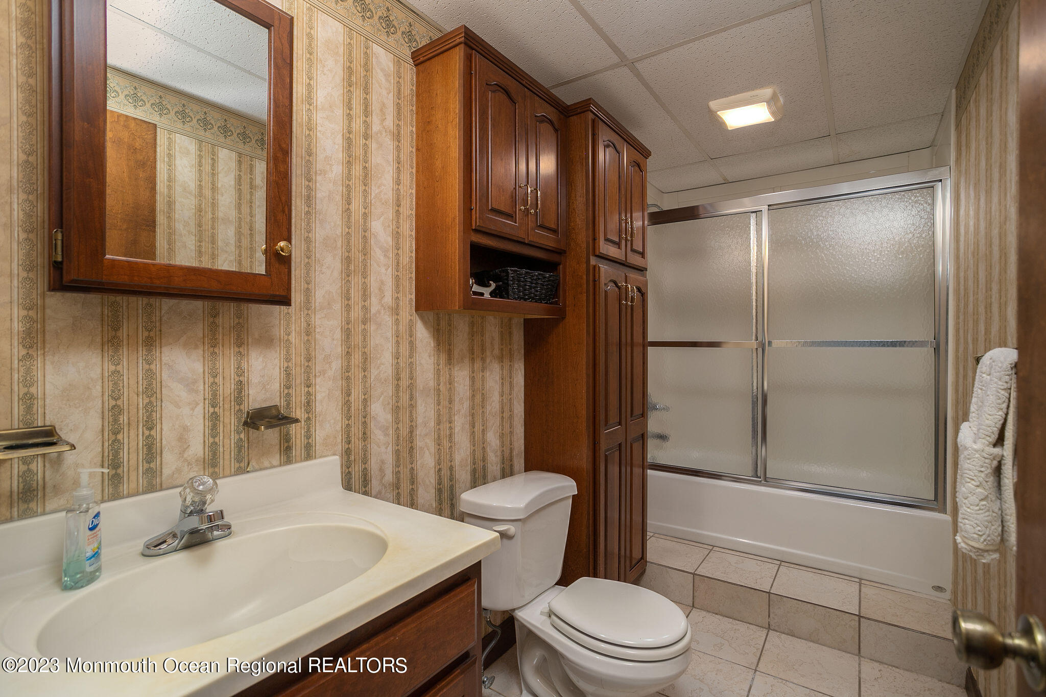 9 Laurel Drive Wrightstown, NJ 08562 - Photo 38 of 66 9Laurel-41