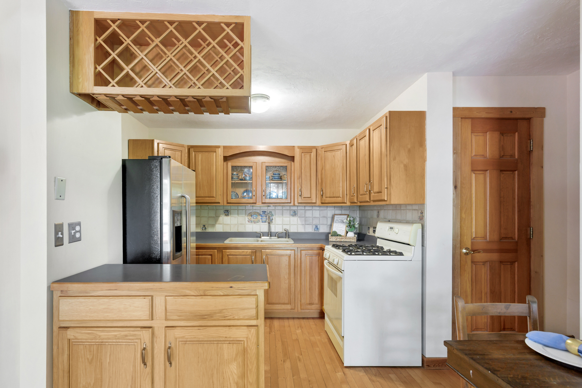 28553 West Treetop Road Ingleside, IL 60041 - Photo 14 of 29