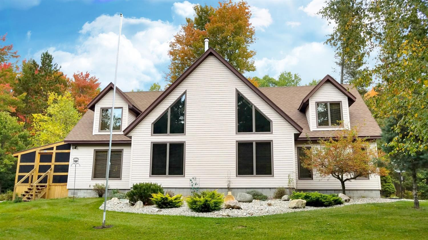 657 Ruth Road Lewiston, MI 49756 - Photo 2 of 38 Photo 2