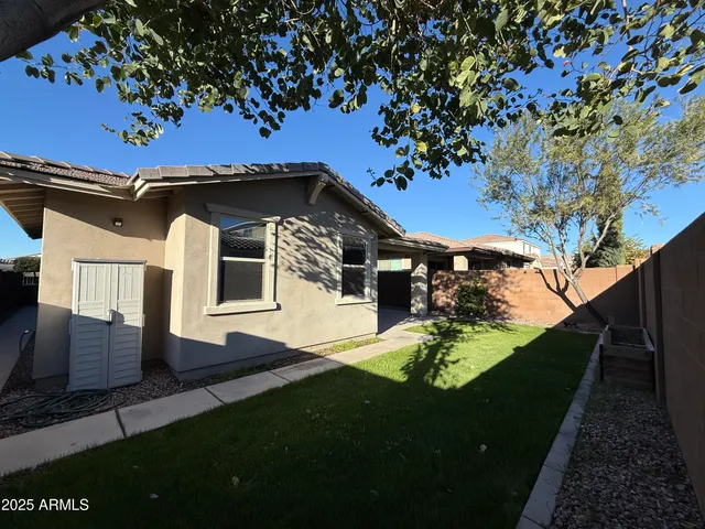 $2,500 | 10519 East Corbin Avenue, Mesa, AZ 85212