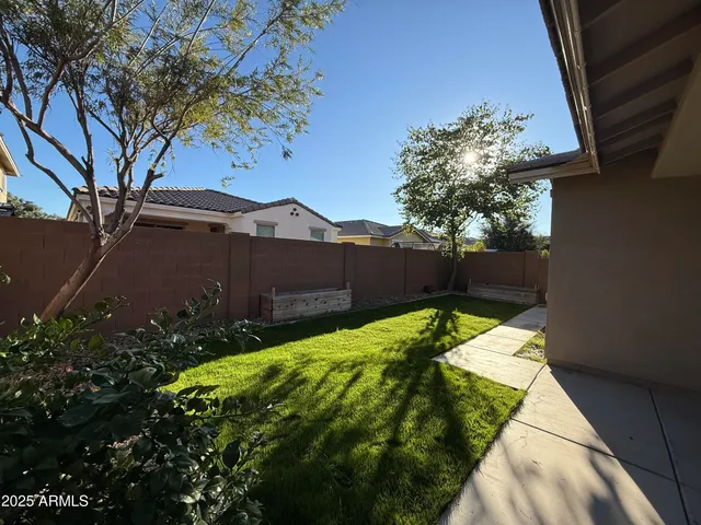 $2,500 | 10519 East Corbin Avenue, Mesa, AZ 85212