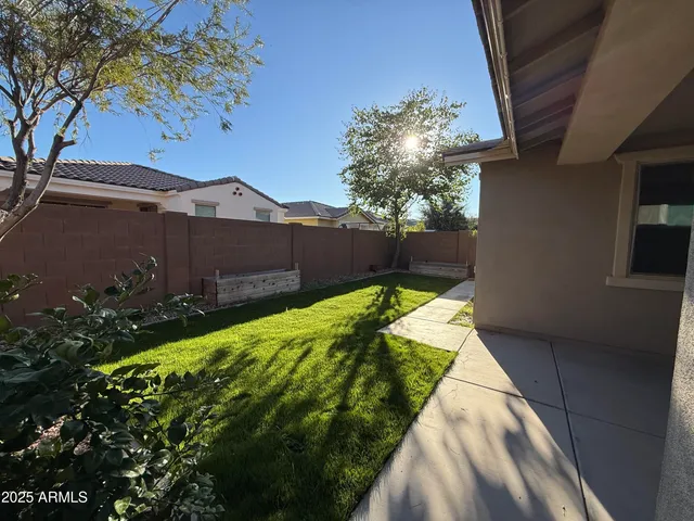 $2,500 | 10519 East Corbin Avenue, Mesa, AZ 85212