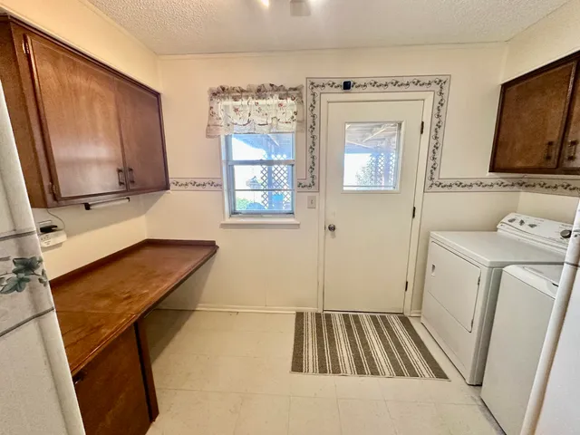 a view of a yard with plants