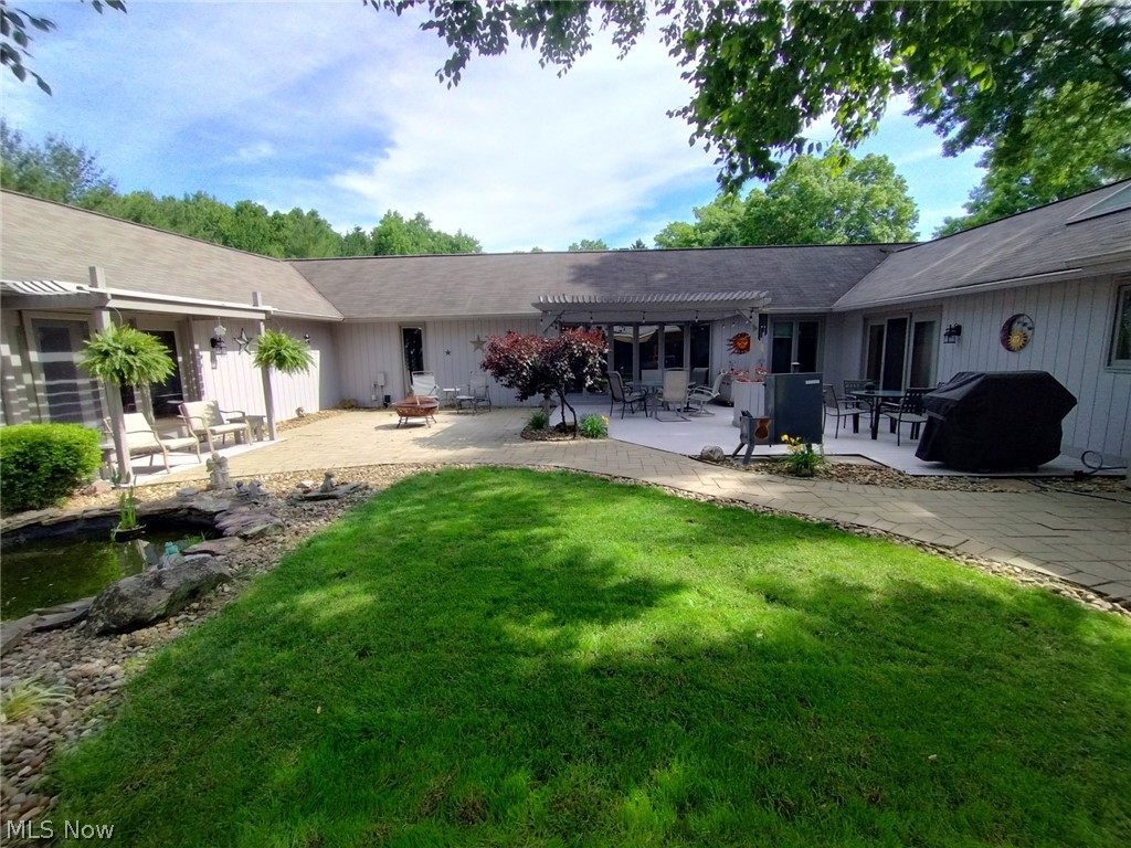 9975 Priem Road Strongsville, OH 44149 - Photo 28 of 35 full view of Private courtyard