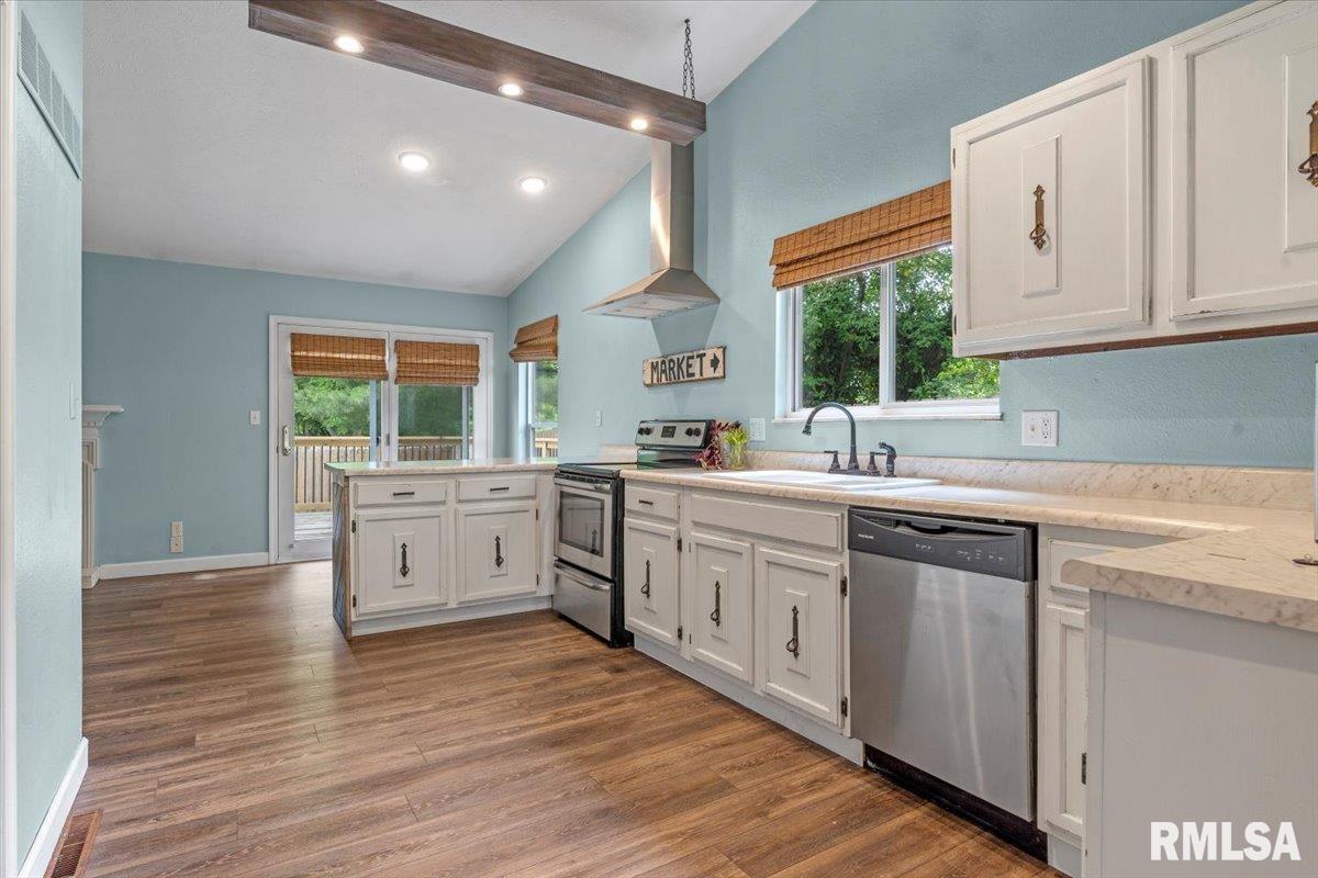 2936 Flowerbrook Court Springfield, IL 62702 - Photo 8 of 31