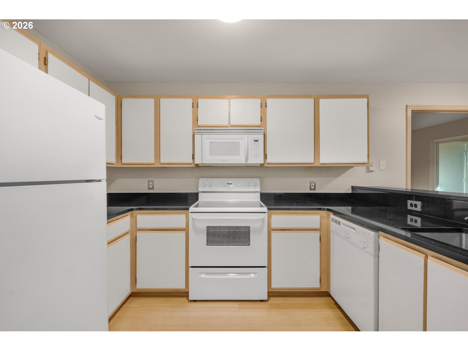 5156 Southwest Multnomah Boulevard, Unit G Portland, OR 97219 - Photo 10 of 30