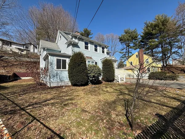 $859,900 | 707 South Street, Waltham, MA 02453