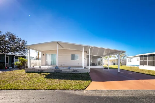 $169,900 | 532 Walnut Circle, Venice, FL 34285