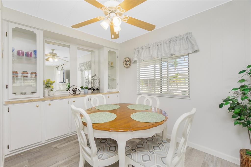 532 Walnut Circle Venice, FL 34285 - Photo 11 of 36