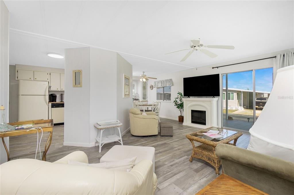 532 Walnut Circle Venice, FL 34285 - Photo 13 of 36