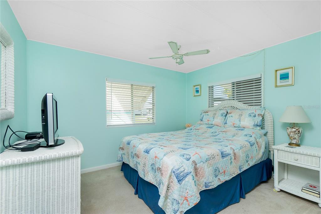 532 Walnut Circle Venice, FL 34285 - Photo 15 of 36