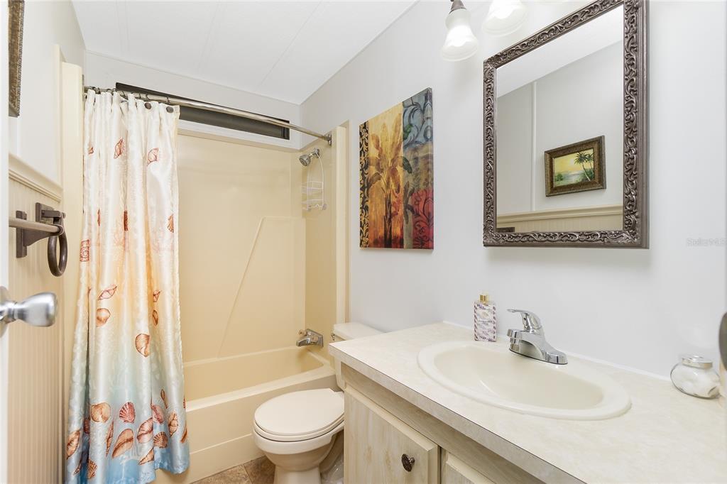 532 Walnut Circle Venice, FL 34285 - Photo 16 of 36