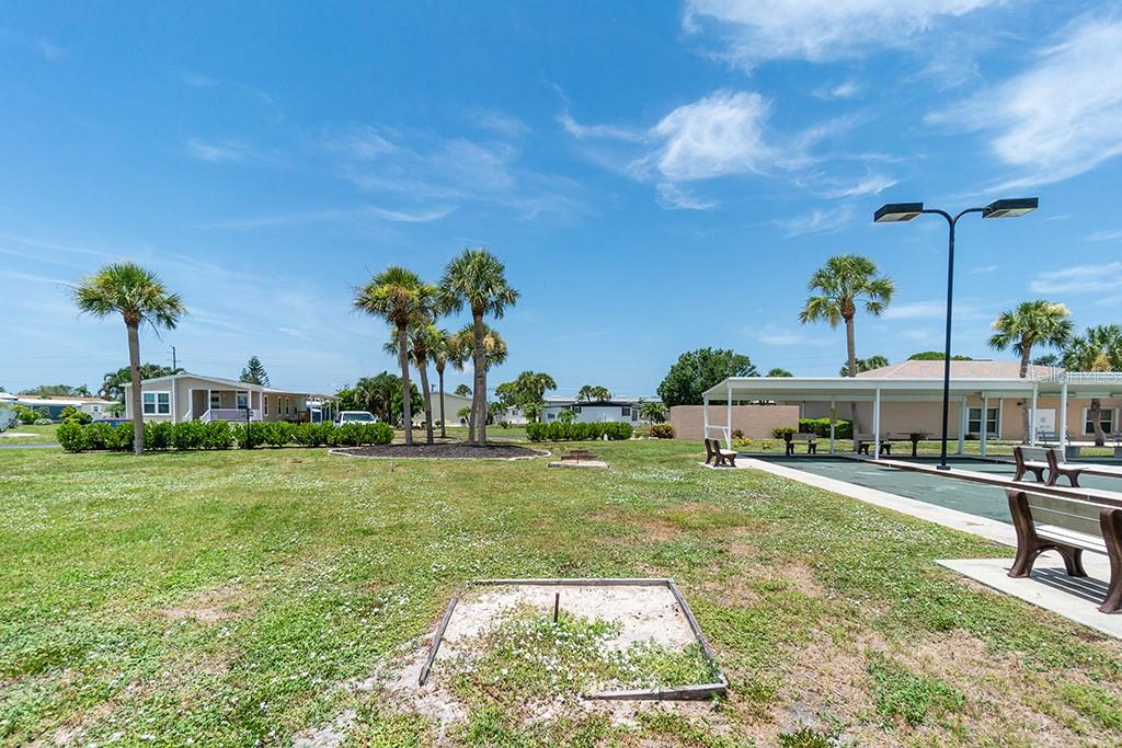 532 Walnut Circle Venice, FL 34285 - Photo 34 of 36