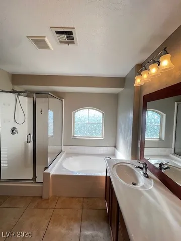 $2,044 | Undisclosed Address, North Las Vegas, NV 89031