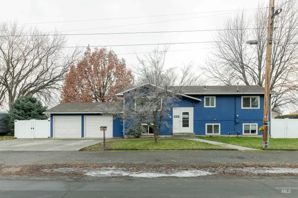 $439,000 | 930 Preston Avenue, Lewiston, ID 83501