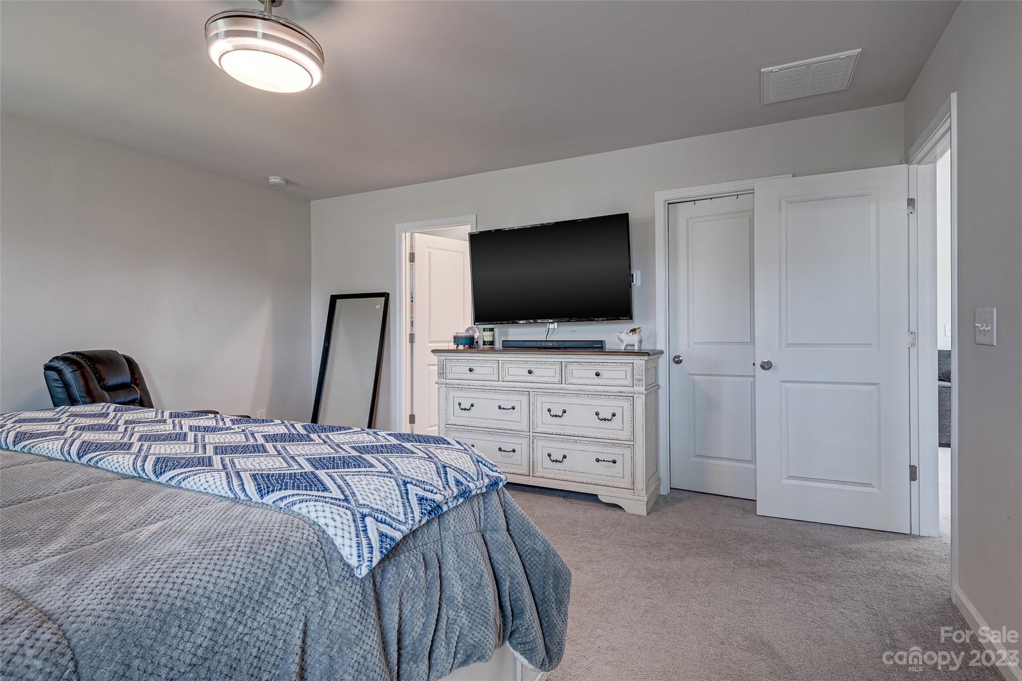 15113 Lake Ridge Road Charlotte, NC 28278 - Photo 28 of 48 Gallery Image 28