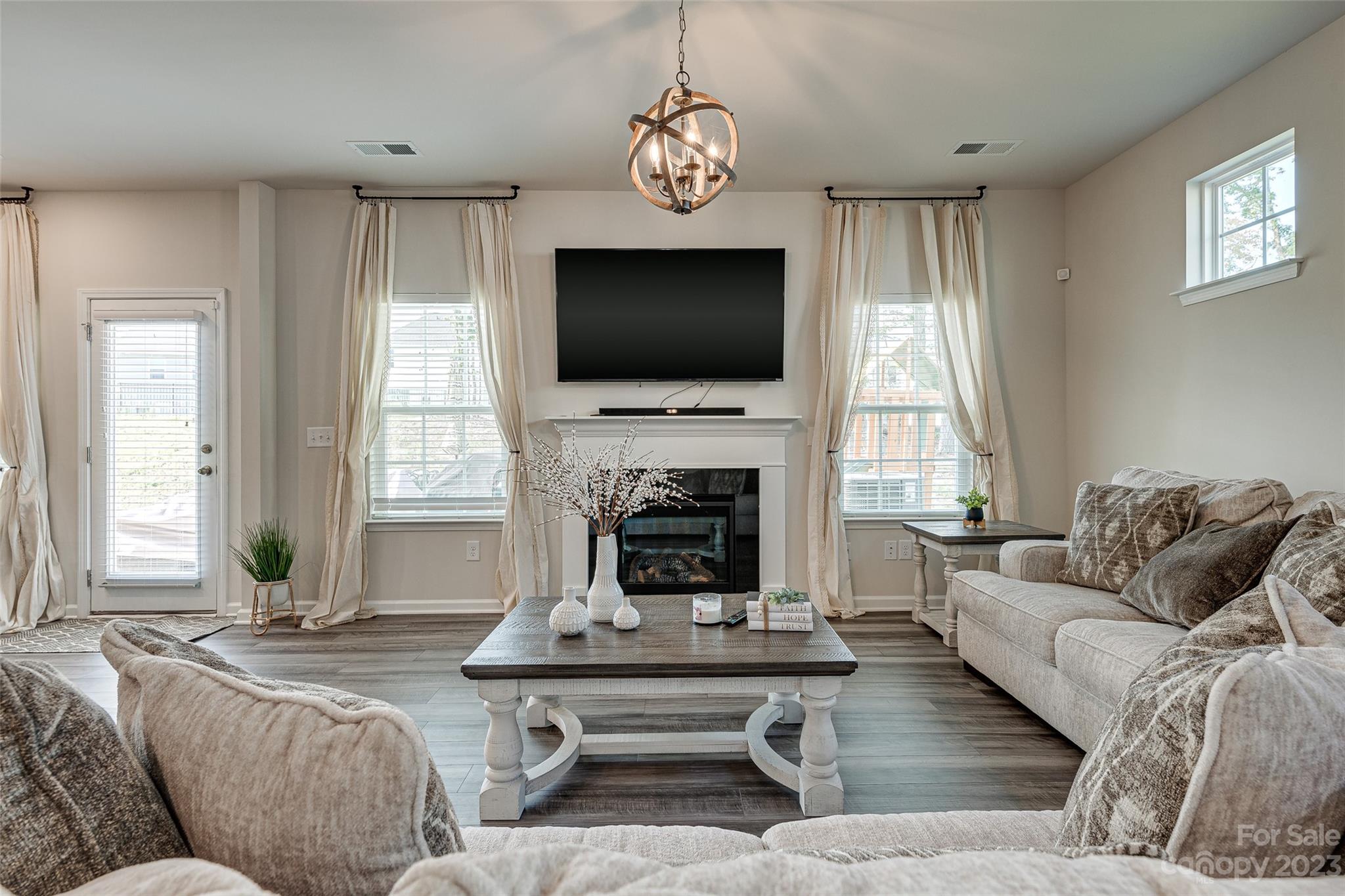 15113 Lake Ridge Road Charlotte, NC 28278 - Photo 7 of 48 Gallery Image 7