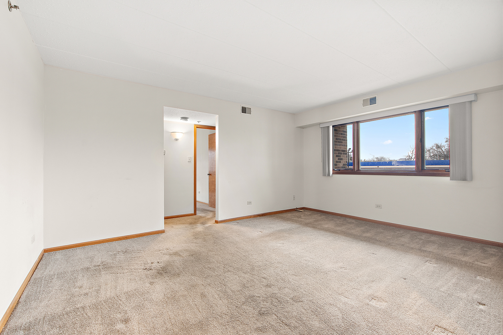10636 Ridgeland Avenue, Unit 2D Chicago Ridge, IL 60415 - Photo 4 of 18 Gallery Image 4