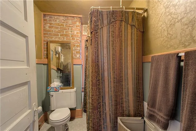 $168,000 | 10702 East Winner Road, Independence, MO 64052