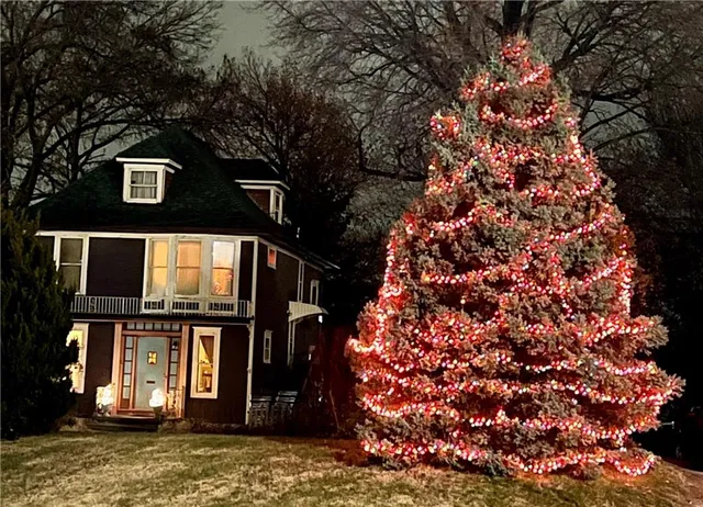 $168,000 | 10702 East Winner Road, Independence, MO 64052