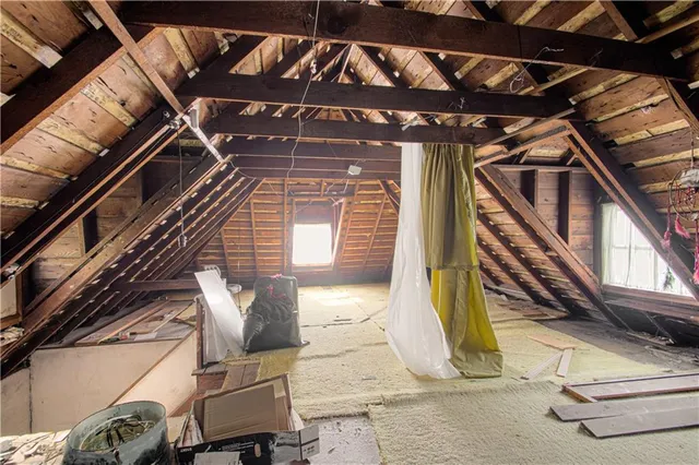 $168,000 | 10702 East Winner Road, Independence, MO 64052