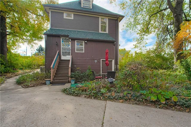 $168,000 | 10702 East Winner Road, Independence, MO 64052