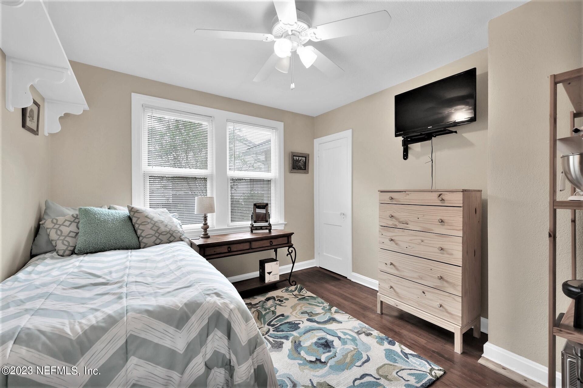 2242 Larchmont Road Jacksonville, FL 32207 - Photo 14 of 19 14