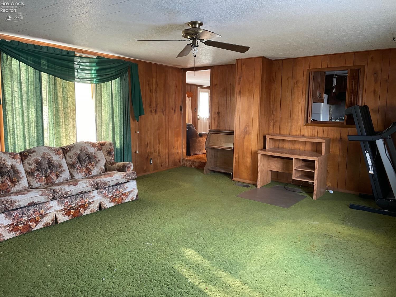 1840 Christy Road Fremont, OH 43420 - Photo 6 of 20 Gallery Image 6
