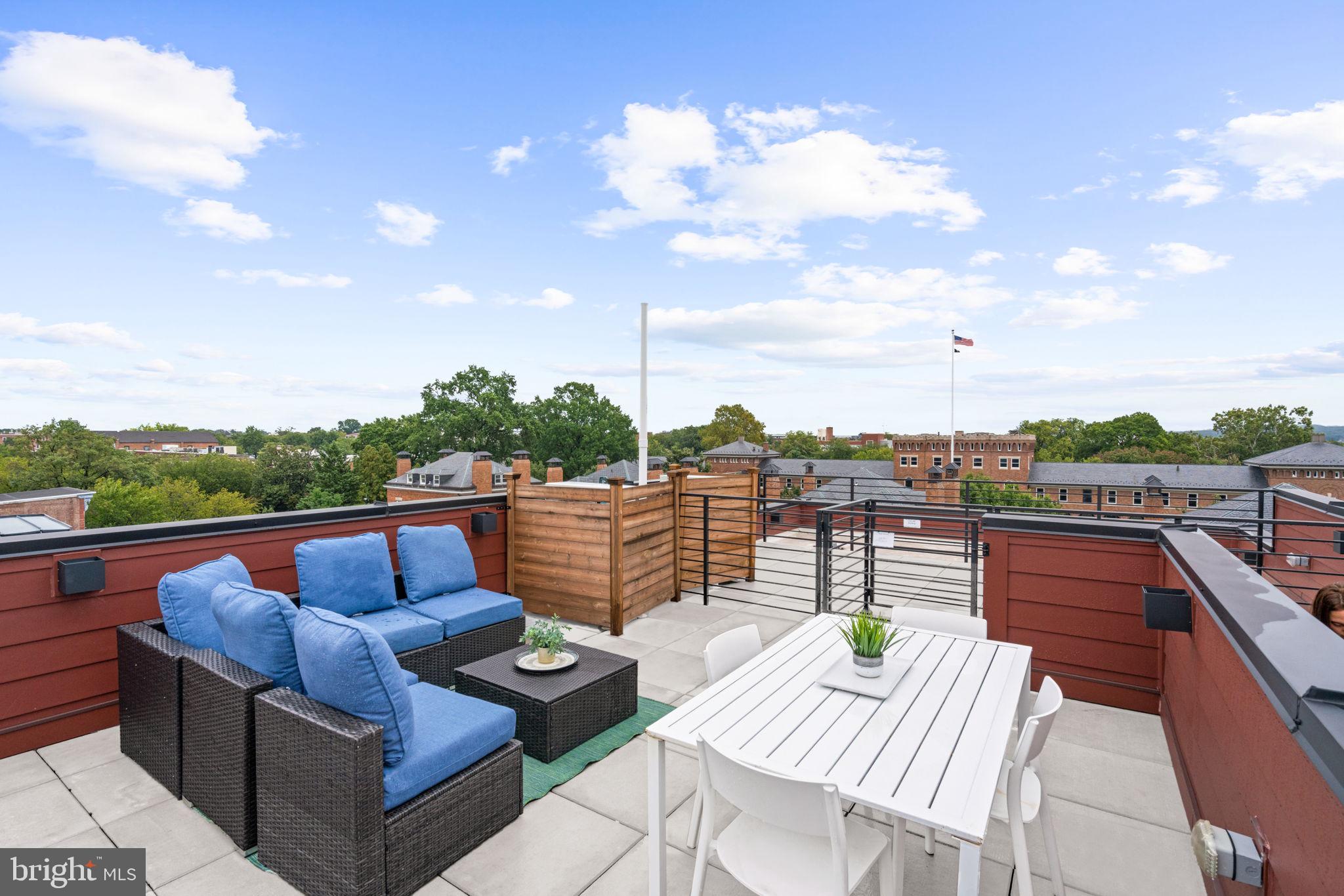 733 8th Street Southeast, Unit 304 Washington, DC 20003 - Photo 15 of 18