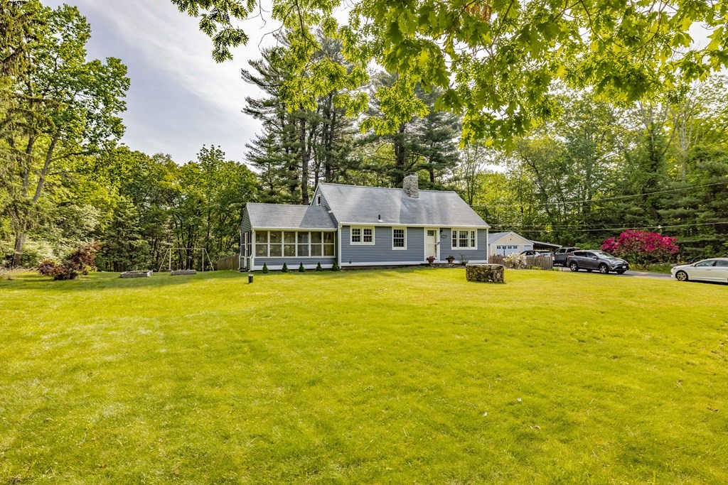 153 Chapin Road Hampden, MA 01036 - Photo 2 of 19
